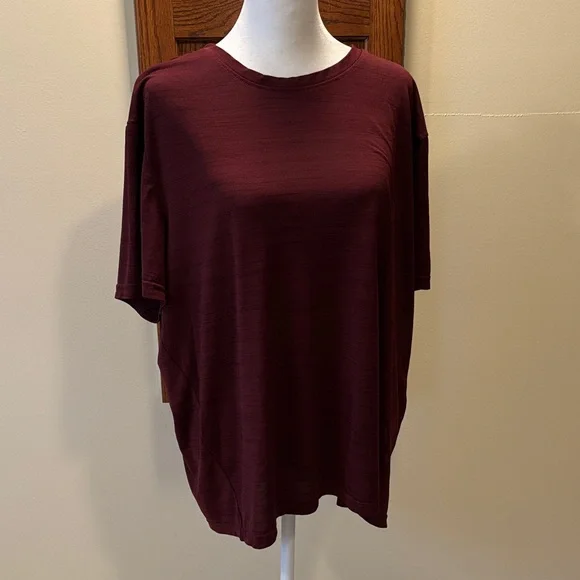 Fila Burgundy Crew Neck Tee - see measurements - Picture 1 of 8